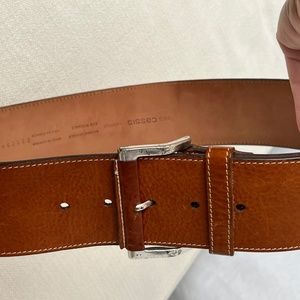 Cassis (M) wide leather belt with silver-tone buckle.